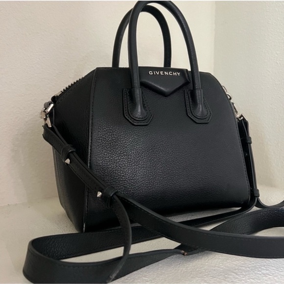 Givenchy Mini Antigona Bag in Black Grained Leather Structured Leather Satchel - Picture 1 of 16